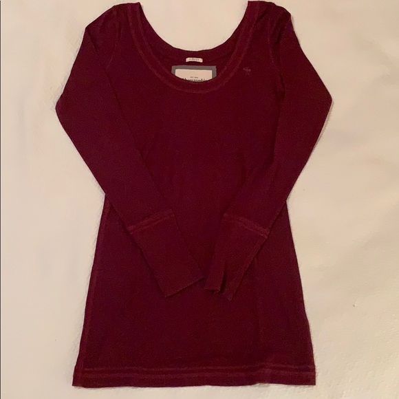 Abercrombie & Fitch Tops - long sleeved abercrombie/fitch medium fits large.